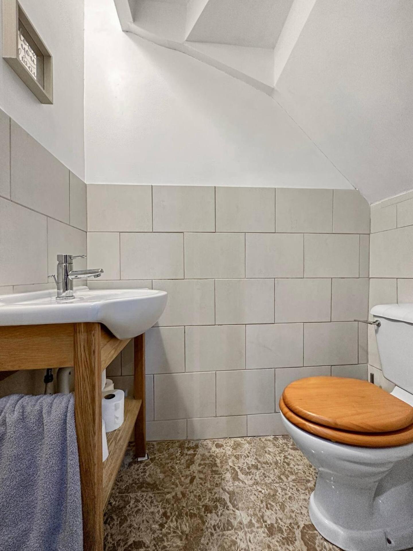 3 Bed Home In Tonypandy With Balcony View Room Llwynypia Extérieur photo